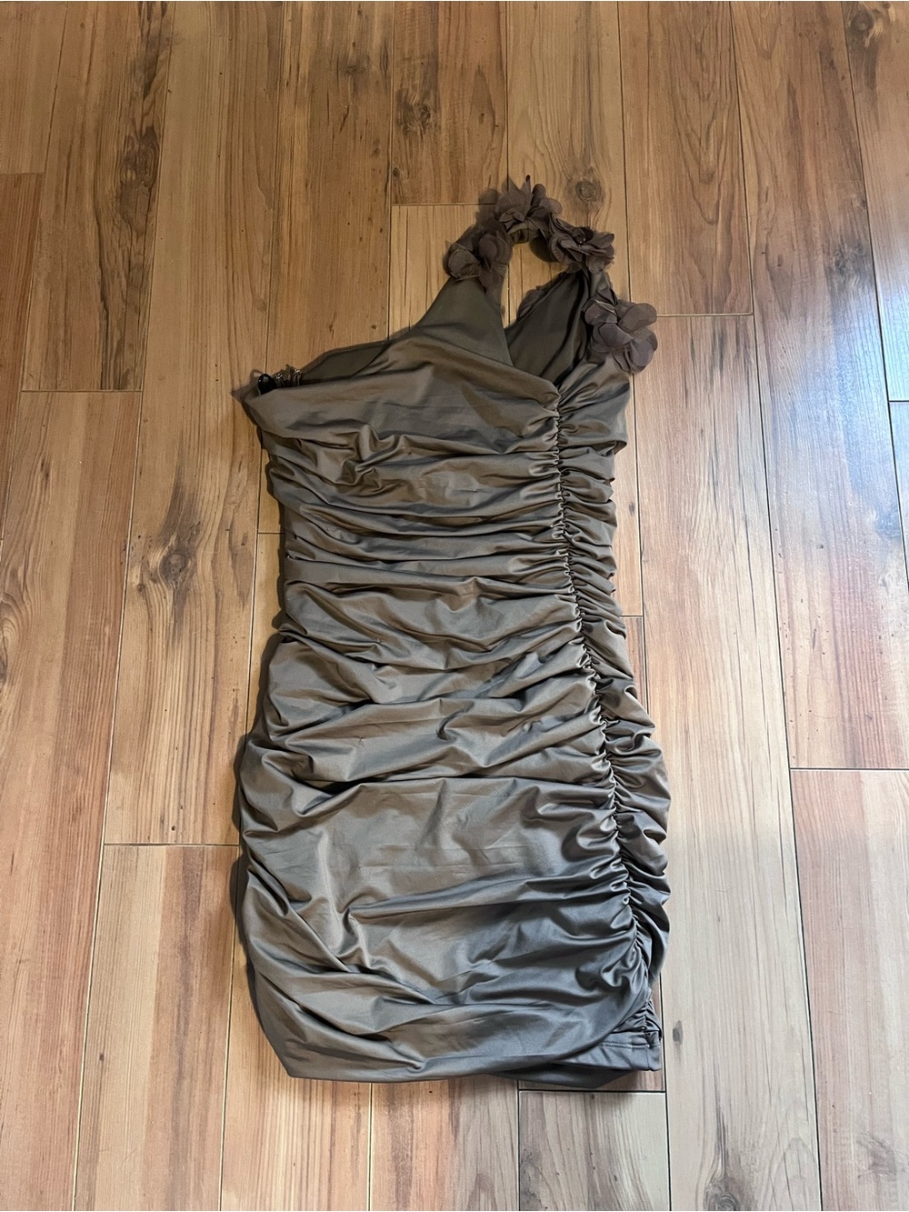 Forever 21 One-Shoulder Ruched Mini Dress in light brown - Picture 3 of 5